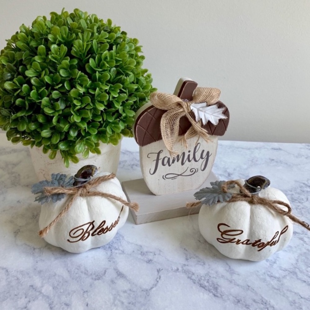 Home Decor 3 Pieces - Picture 2 of 4